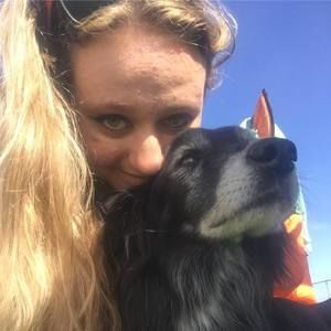 Meet your Posher, Olivia